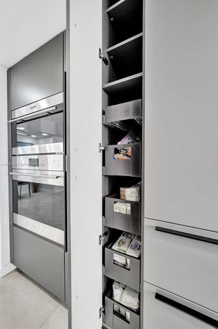 20281 E Country Club Dr 2209, Aventura, FL 33180