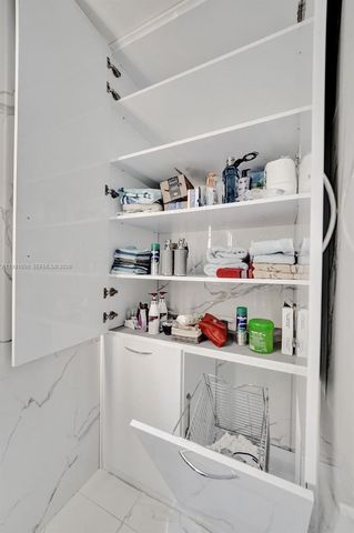 20281 E Country Club Dr 2209, Aventura, FL 33180