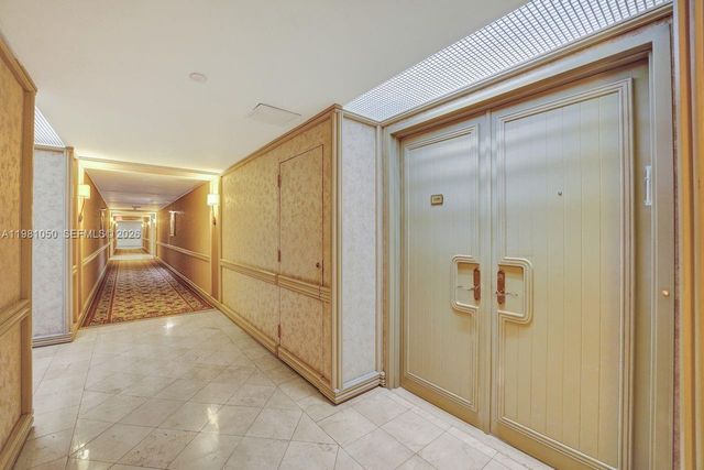 20281 E Country Club Dr 2209, Aventura, FL 33180