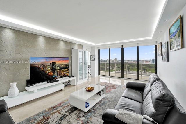 20281 E Country Club Dr 2209, Aventura, FL 33180