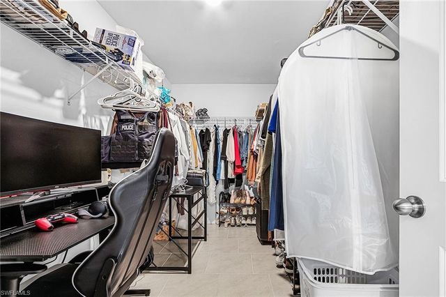 4007 San Clemente CT, North Fort Myers, FL 33917