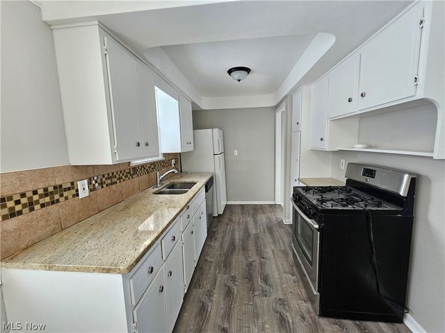 9516 Alexander Road, Garfield Heights, OH 44125