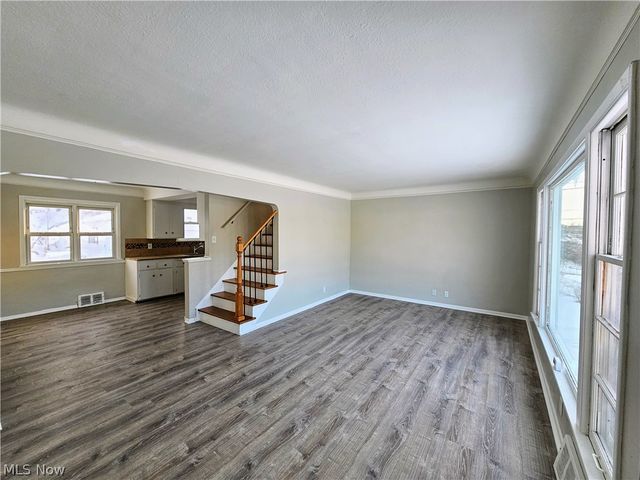 9516 Alexander Road, Garfield Heights, OH 44125