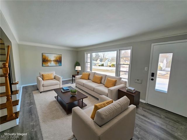 9516 Alexander Road, Garfield Heights, OH 44125