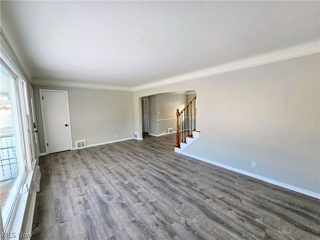 9516 Alexander Road, Garfield Heights, OH 44125