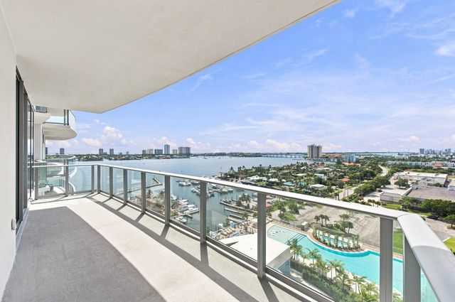 220 Lake Shore Drive 1407, Lake Park, FL 33403