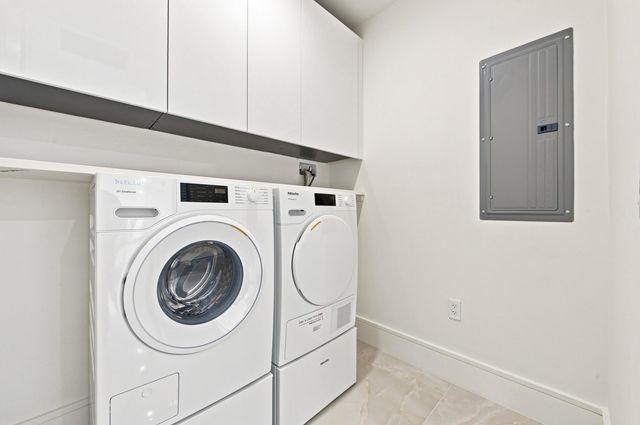 220 Lake Shore Drive 1407, Lake Park, FL 33403