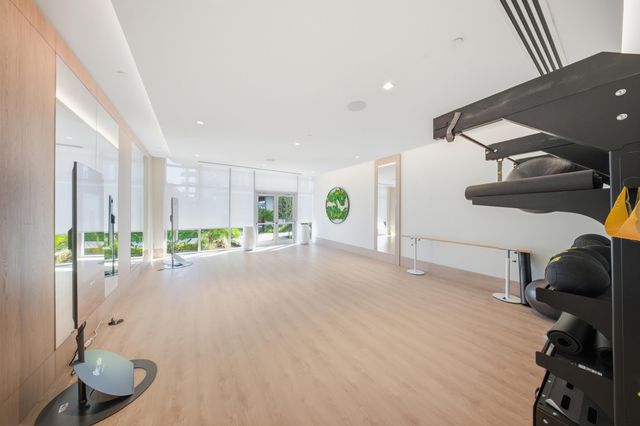 220 Lake Shore Drive 1407, Lake Park, FL 33403