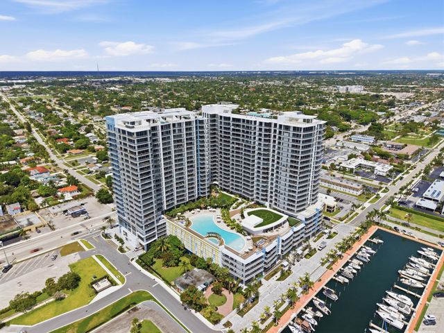 220 Lake Shore Drive 1407, Lake Park, FL 33403