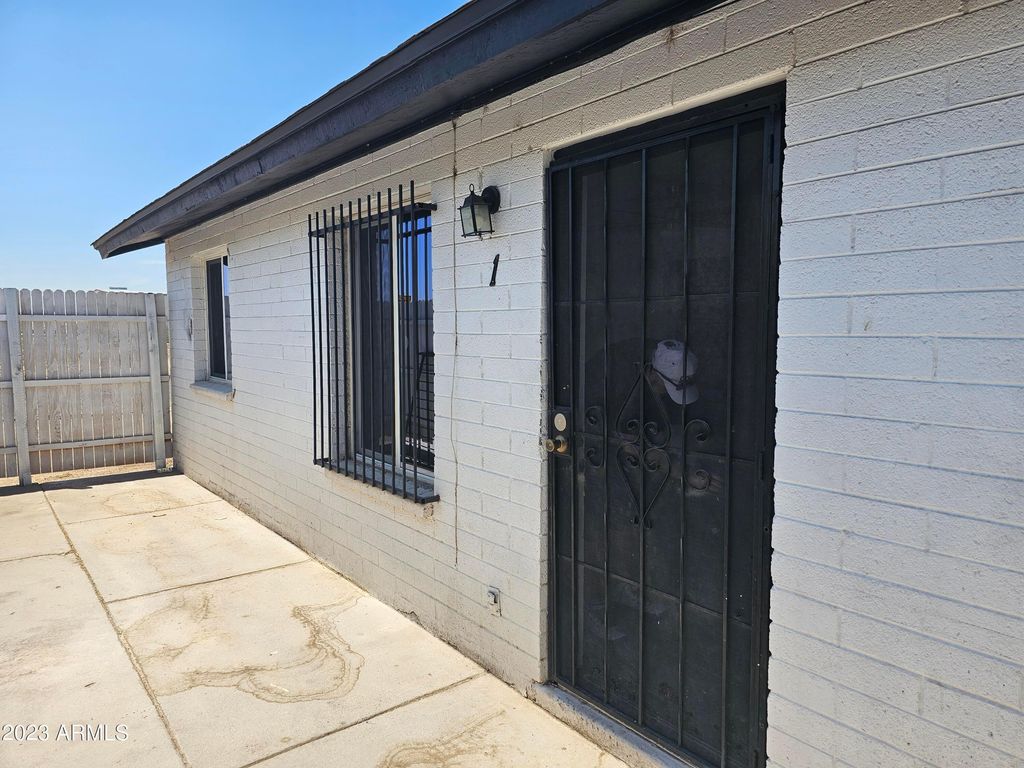 3224 W JACKSON Street, Phoenix, AZ 85009