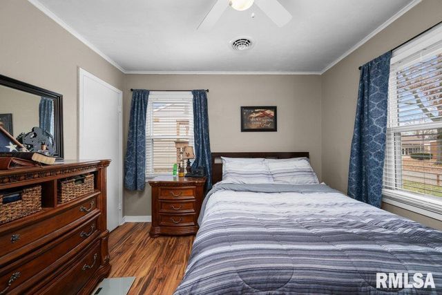 1617 W 38TH Street, Davenport, IA 52806