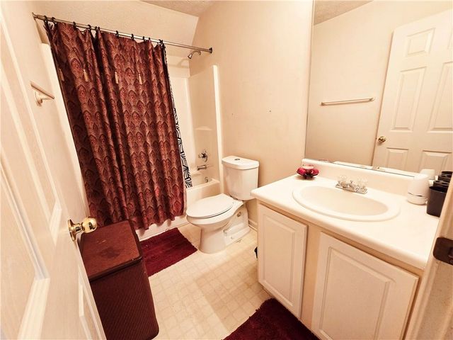 8208 Wynfield Drive, Jonesboro, GA 30238