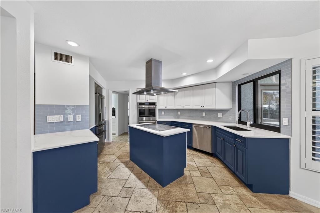 Image 14 of property listing at 1513 SW 58th ST, Cape Coral, FL 33914
