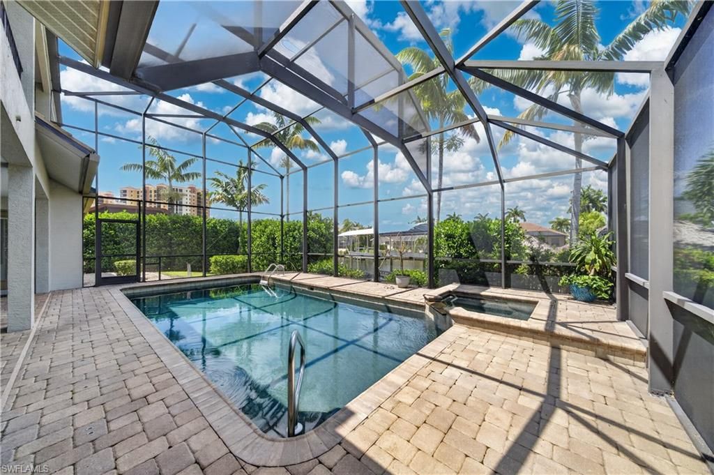 Image 2 of property listing at 1513 SW 58th ST, Cape Coral, FL 33914