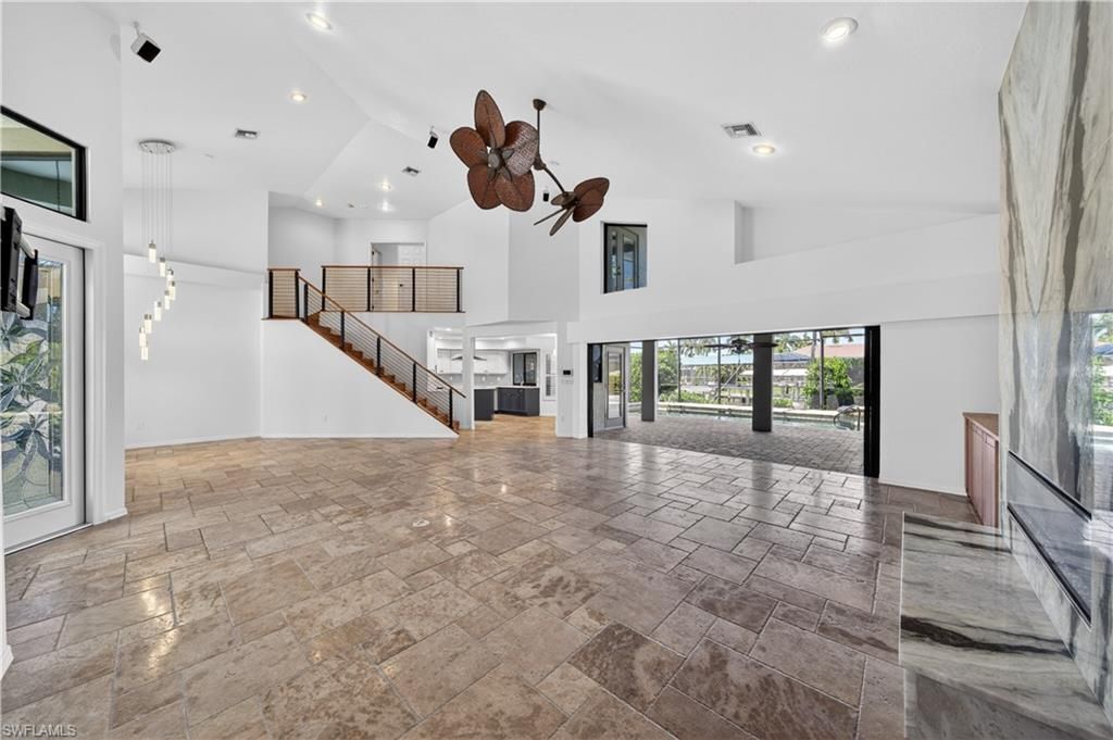 Image 5 of property listing at 1513 SW 58th ST, Cape Coral, FL 33914