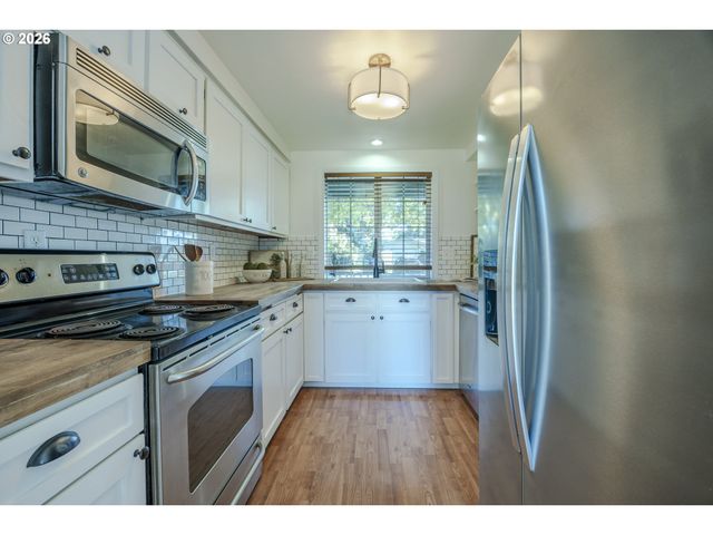 367 LIMERICK Ave, Eugene, OR 97404