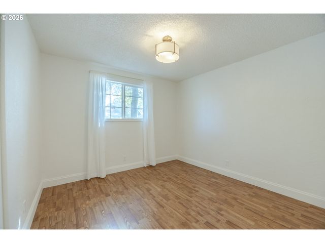 367 LIMERICK Ave, Eugene, OR 97404