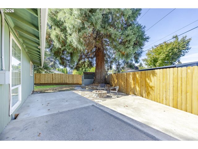367 LIMERICK Ave, Eugene, OR 97404
