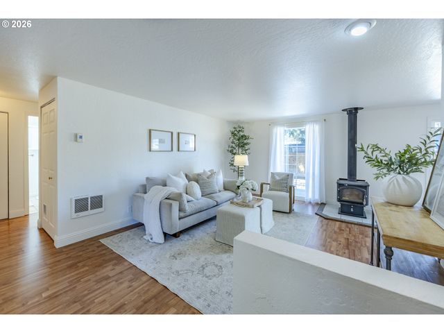 367 LIMERICK Ave, Eugene, OR 97404