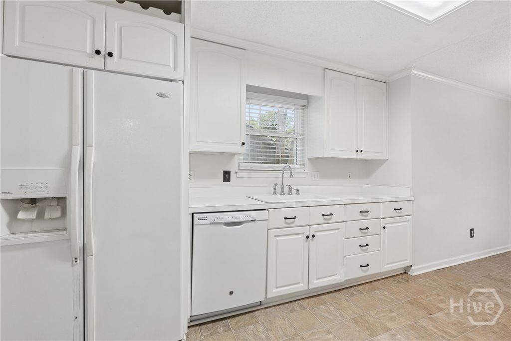 Image 10 of property listing at 21 Bristlecone Drive, Savannah, GA 31419