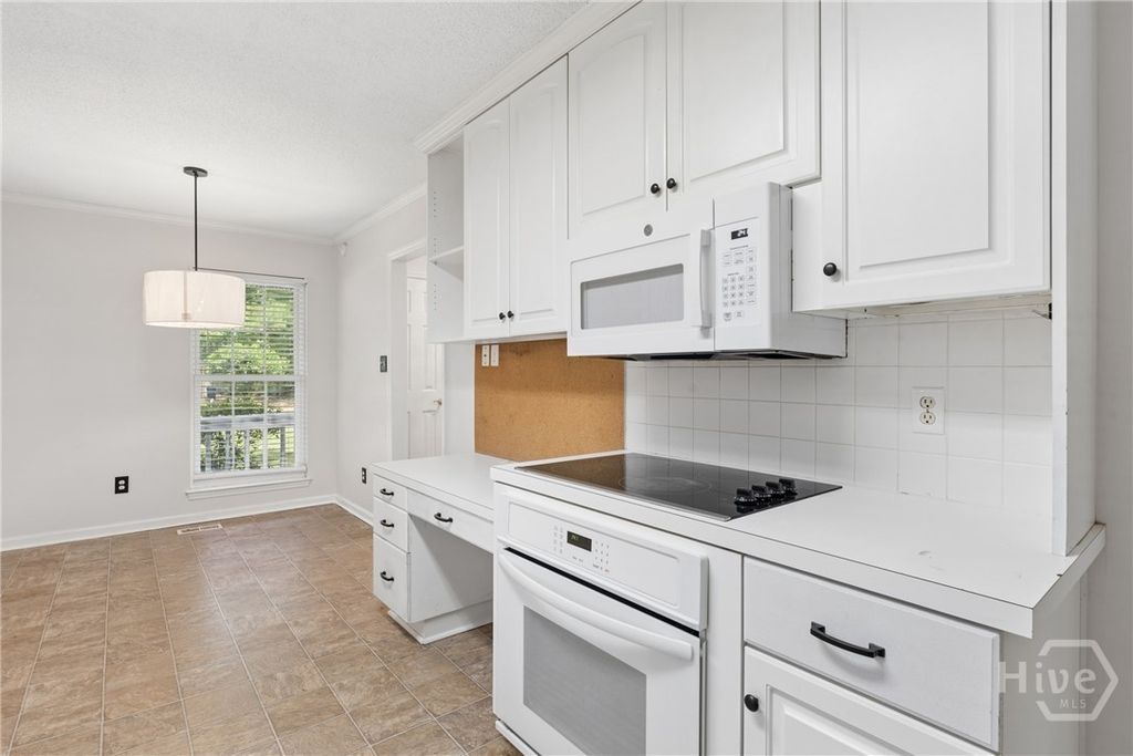 Image 11 of property listing at 21 Bristlecone Drive, Savannah, GA 31419