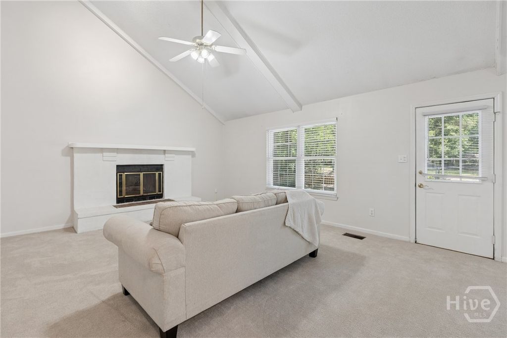 Image 5 of property listing at 21 Bristlecone Drive, Savannah, GA 31419