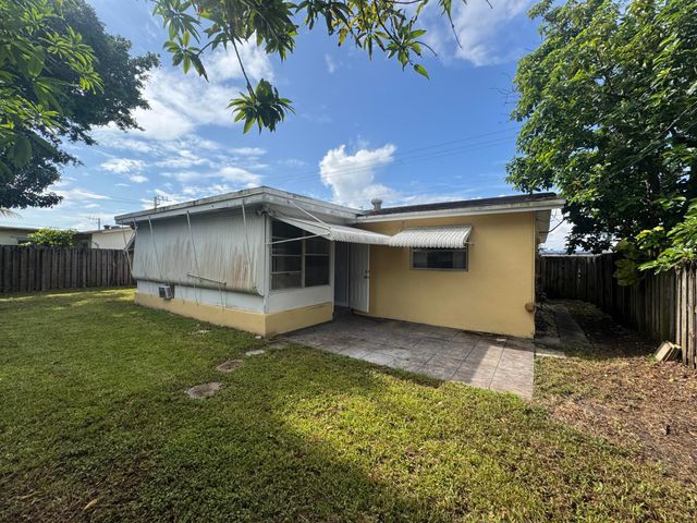9531 NW 25TH Court, Sunrise, FL 33322