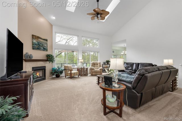 8945 Huron Bluffs Drive, White Lake Charter Township, MI 48386