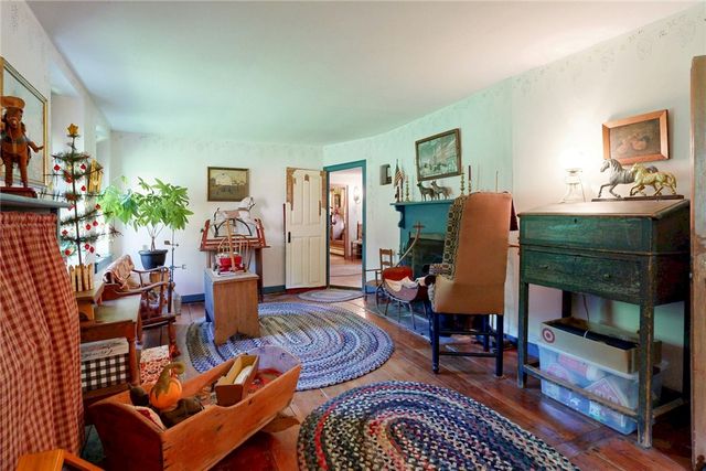 1503 Putnam Pike, Glocester, RI 02814