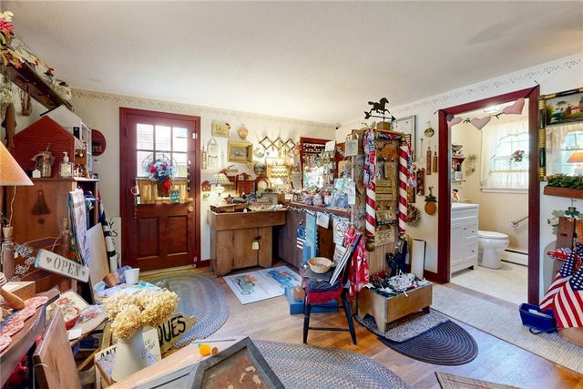 1503 Putnam Pike, Glocester, RI 02814