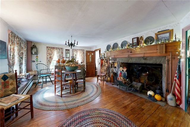 1503 Putnam Pike, Glocester, RI 02814
