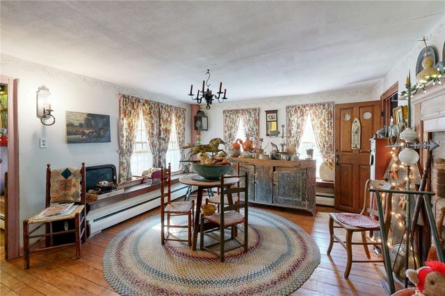 1503 Putnam Pike, Glocester, RI 02814