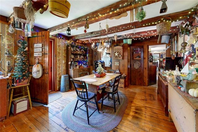 1503 Putnam Pike, Glocester, RI 02814