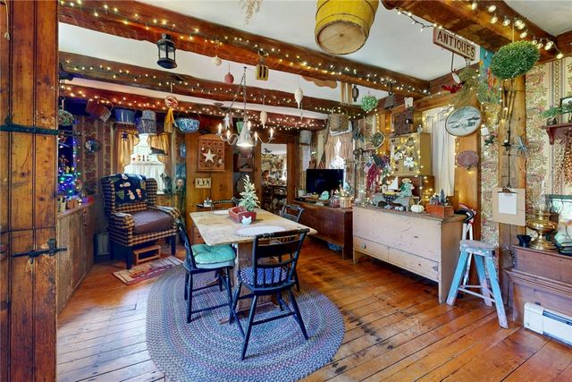 1503 Putnam Pike, Glocester, RI 02814