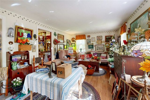 1503 Putnam Pike, Glocester, RI 02814