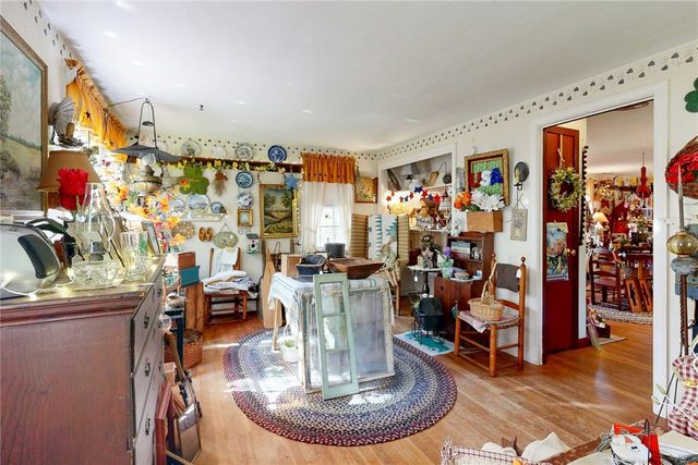 1503 Putnam Pike, Glocester, RI 02814