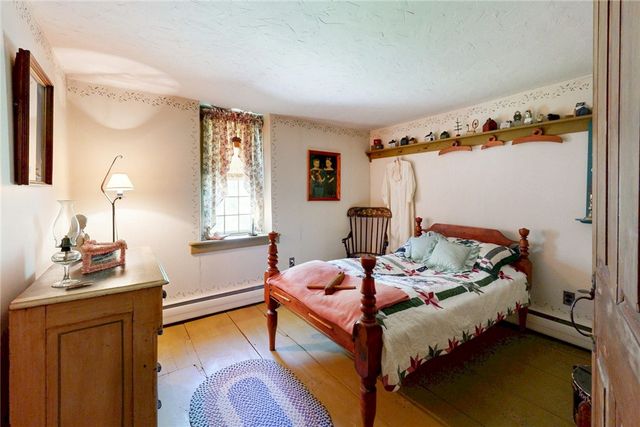 1503 Putnam Pike, Glocester, RI 02814