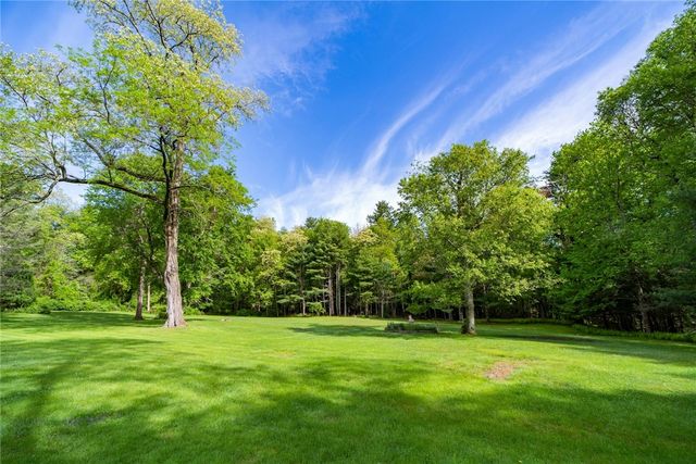 1503 Putnam Pike, Glocester, RI 02814