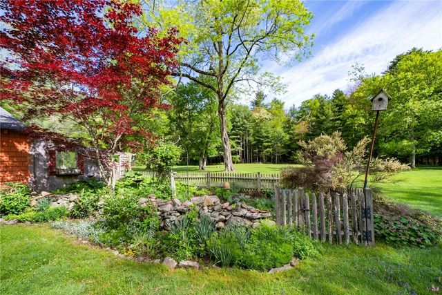 1503 Putnam Pike, Glocester, RI 02814