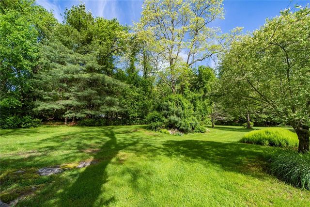 1503 Putnam Pike, Glocester, RI 02814