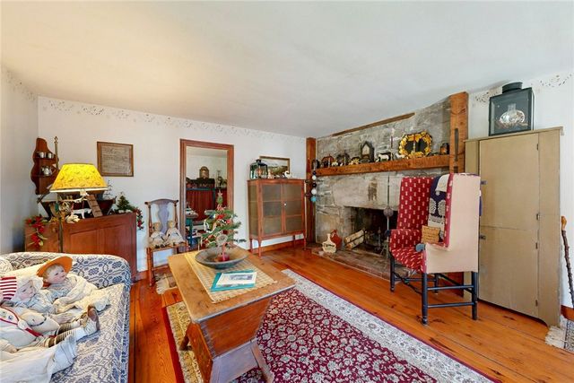 1503 Putnam Pike, Glocester, RI 02814