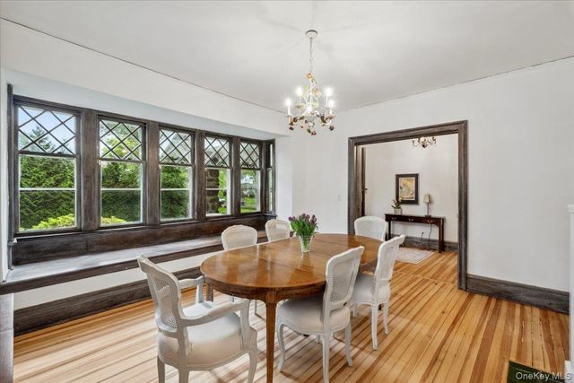 31 Seton Road, Larchmont, NY 10538