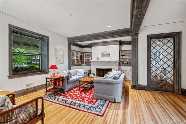 31 Seton Road, Larchmont, NY 10538