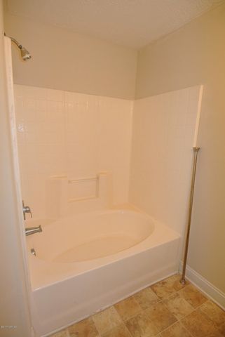 4031 Arbor Green Way, New Bern, NC 28562