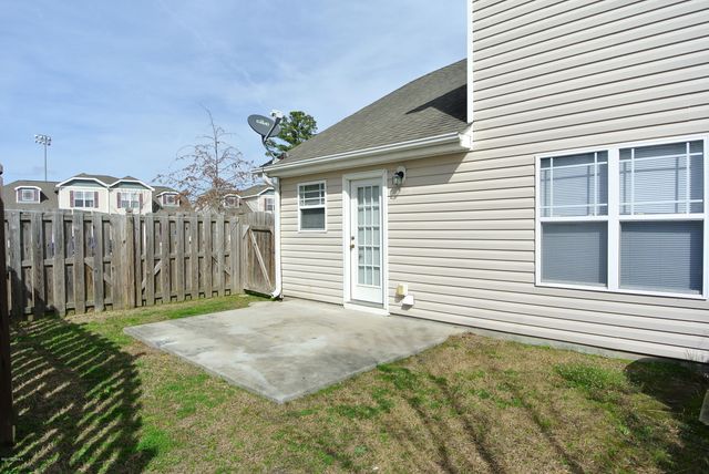 4031 Arbor Green Way, New Bern, NC 28562
