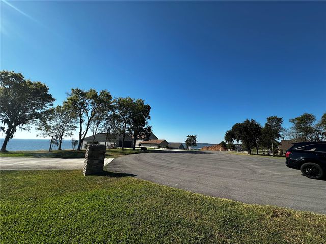 132 Legacy Boulevard, Point Blank, TX 77364