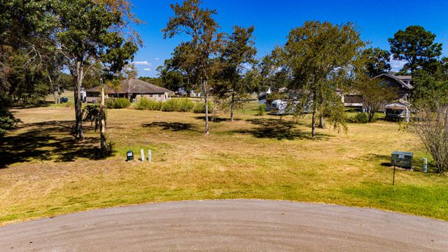 132 Legacy Boulevard, Point Blank, TX 77364