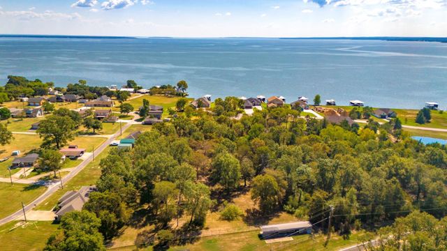 132 Legacy Boulevard, Point Blank, TX 77364