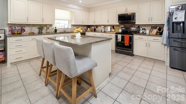717 Pilgrim Forest Drive, Monroe, NC 28110