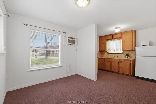 3807 Kelli Lane, Bryan, TX 77802